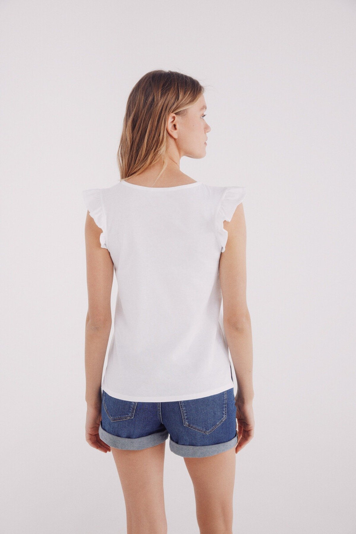 Playera bordados volantes 2